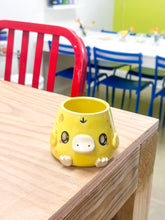 Load image into Gallery viewer, Chunky Psyduck Cup Gold Luster