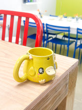 Load image into Gallery viewer, Chunky Psyduck Right Mug Gold Luster Charms