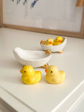 Load image into Gallery viewer, Ducks In A Tub: Salt & Pepper Shakers