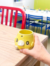 Load image into Gallery viewer, Chunky Psyduck Cup Gold Luster
