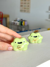 Load image into Gallery viewer, Tattoo “DAD” Froggy Desk Pal