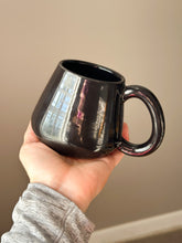 Load image into Gallery viewer, Gunter the Penguin Right Mug Gold Luster