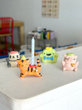 Load image into Gallery viewer, Animal Party Cake Topper