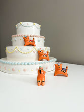 Load image into Gallery viewer, Tiger Cake Topper