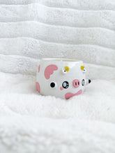 Load image into Gallery viewer, Upper Call x Candle Leaf Collab - Cow Candle