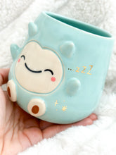 Load image into Gallery viewer, Chunky Snorlax Cup - Gold