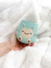 Load image into Gallery viewer, Chunky Snorlax Cup - Gold