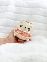 Load image into Gallery viewer, Sassy Sweater Bear Cups - Gold Luster