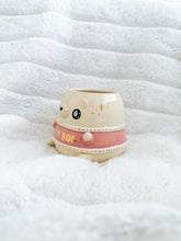 Load image into Gallery viewer, Sassy Sweater Bear Cups - Gold Luster