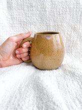 Load image into Gallery viewer, Harvey Hedgehog Mug