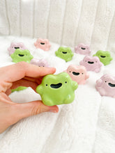 Load image into Gallery viewer, Chunky Lil Green Froggy Pal