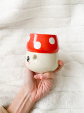 Load image into Gallery viewer, Mushroom Boi Planter