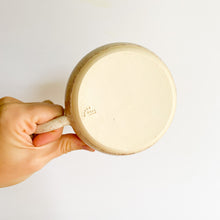 Load image into Gallery viewer, Tiny Hearts Bubble Mug 16oz