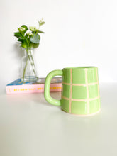 Load image into Gallery viewer, Green Apple Picnic Blanket Mug 18oz (59)
