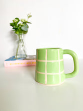 Load image into Gallery viewer, Green Apple Picnic Blanket Mug 18oz (59)