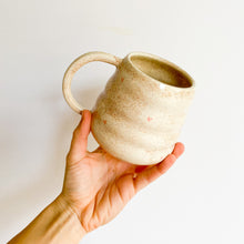 Load image into Gallery viewer, Tiny Hearts Bubble Mug 16oz