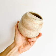 Load image into Gallery viewer, Tiny Hearts Bubble Sippy 14oz