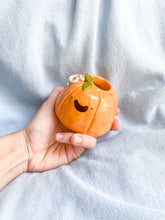 Load image into Gallery viewer, Pumpkin Candle Holder