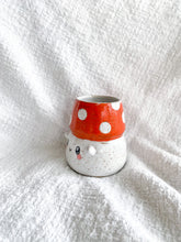 Load image into Gallery viewer, Speckled Mushroom Boi Cup