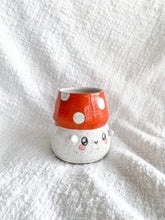 Load image into Gallery viewer, Speckled Mushroom Boi Cup
