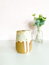 Load image into Gallery viewer, Cinnamon Roll Sippy Cup 14oz (6)
