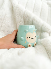 Load image into Gallery viewer, Chunky Lil Snorlax - Gold Luster