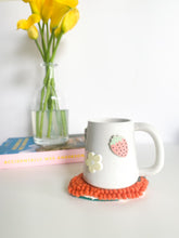 Load image into Gallery viewer, Strawberries & Daisies Mug & Mug Rug (5)