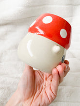 Load image into Gallery viewer, Mushroom Boi Planter