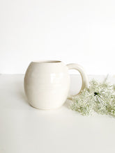 Load image into Gallery viewer, Gold Bear 18oz Mug (2)