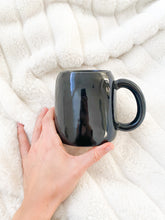 Load image into Gallery viewer, Chunky No Face Mug