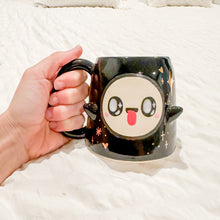 Load image into Gallery viewer, No Face Mug Right Gold Luster
