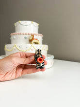 Load image into Gallery viewer, Lion &amp; Zebra Cake Topper
