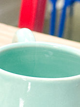 Load image into Gallery viewer, Chunky Snorlax Right Mug Gold Luster
