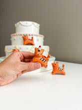 Load image into Gallery viewer, Tiger Cake Topper
