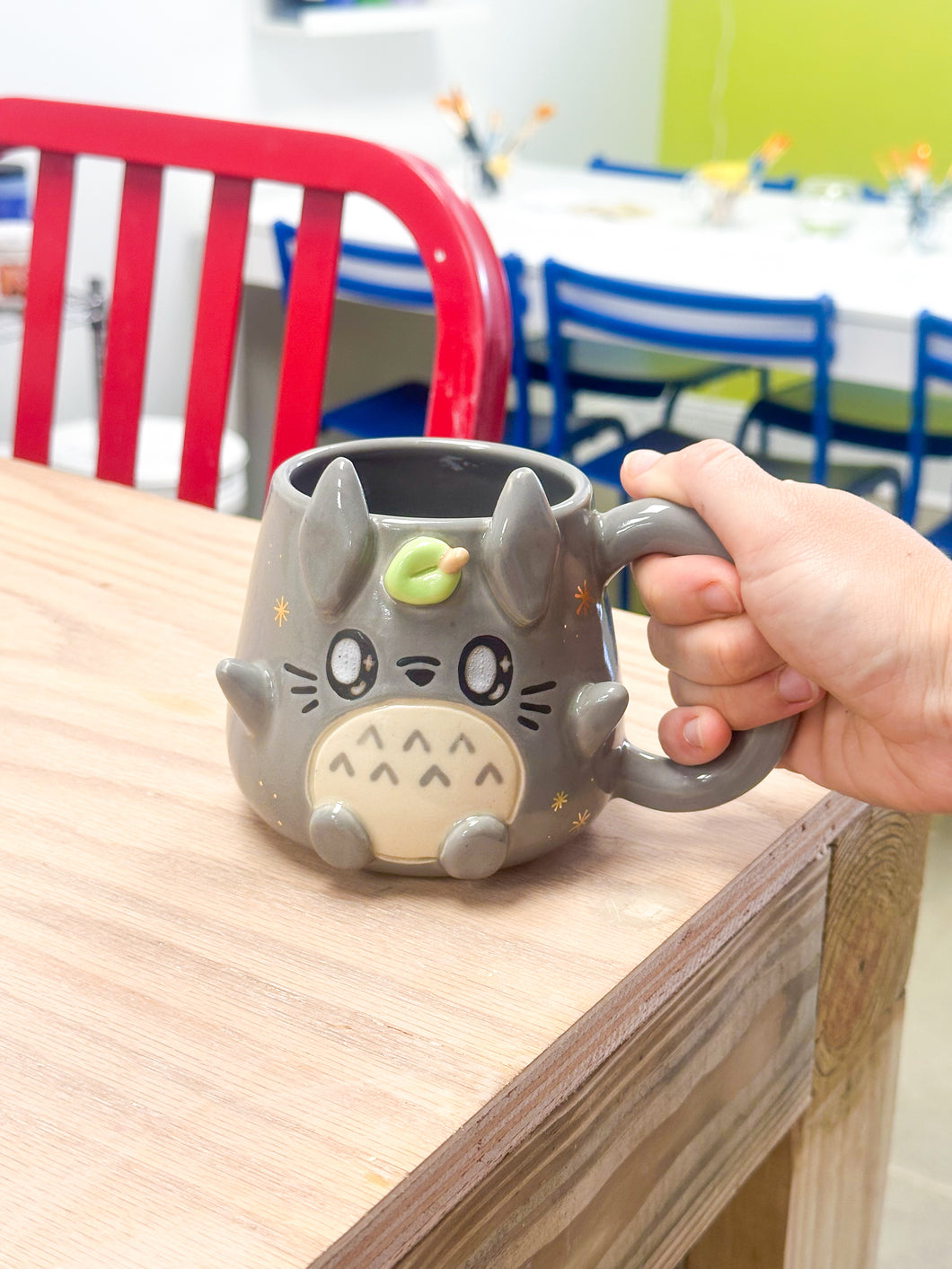 Grey Totoro Right Mug Gold Luster