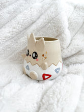 Load image into Gallery viewer, DISCOUNTED Chunky Togepi Cup - Gold
