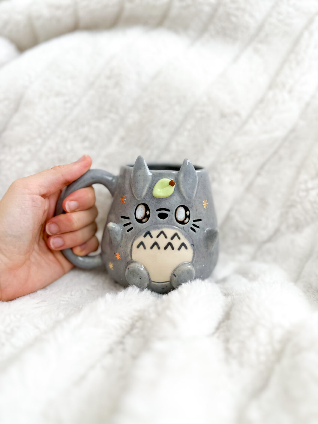 Gray Totoro Mug - Gold