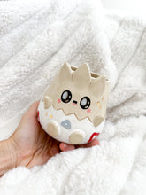 Load image into Gallery viewer, DISCOUNTED Chunky Togepi Cup - Gold
