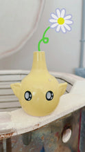 Load and play video in Gallery viewer, Day 14: Pikman Bud Vase
