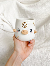 Load image into Gallery viewer, Pluto the Platypus Cup
