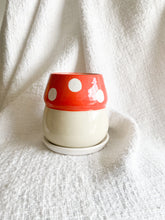 Load image into Gallery viewer, Mushroom Boi Planter
