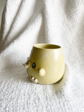 Load image into Gallery viewer, Chunky Lil Psyduck Cup
