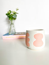 Load image into Gallery viewer, Strawberry Cow Wine Glass 14oz (38)
