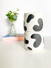Load image into Gallery viewer, Milk Cow Wine Glasses 14oz (37)
