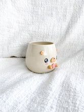 Load image into Gallery viewer, Ozzy the Otter Cup
