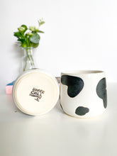 Load image into Gallery viewer, Milk Cow Wine Glasses 14oz (37)
