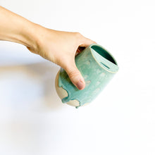 Load image into Gallery viewer, Juniper Forest Sippy Cup 16oz
