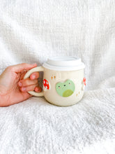 Load image into Gallery viewer, Froggy &amp; Mushroom Sippy Mug 16oz
