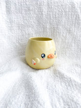 Load image into Gallery viewer, Dwight the Ducky Cup
