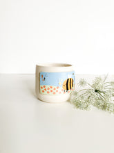 Load image into Gallery viewer, Happy Lil Bee 14oz Sippy Cup (26)
